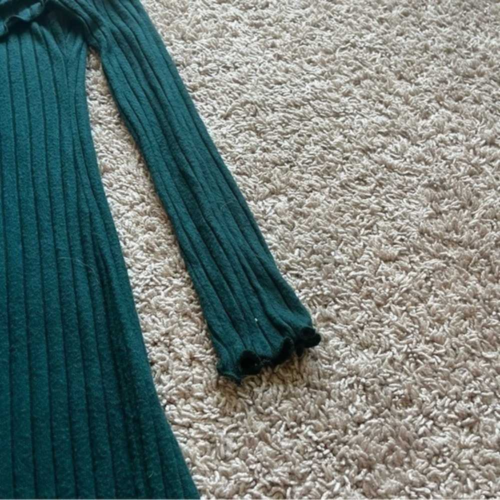 NWT Heart Hips Emerald Green Off Shoulder Ribbed Sweater Dress Medium - Picture 5 of 9